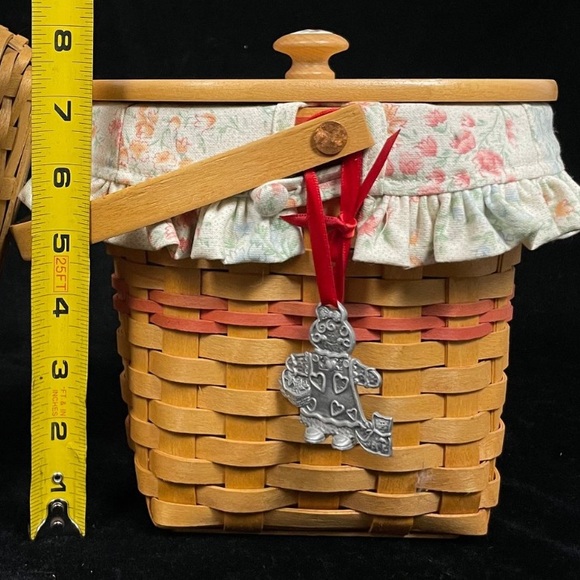 Longaberger Basket with Floral Liner and Wooden Lid - Picture 13 of 13